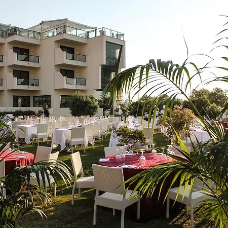 Sea Palace 5*