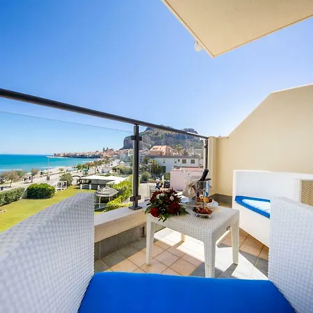 Sea Palace 5*