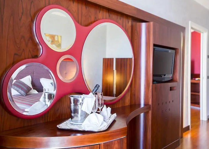 Sea Palace Hotell 5*