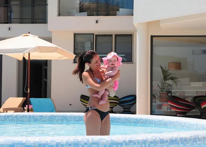 Sea Palace Hotell 5*