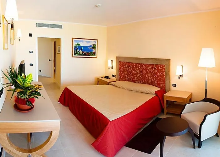 Sea Palace Hotell 5*